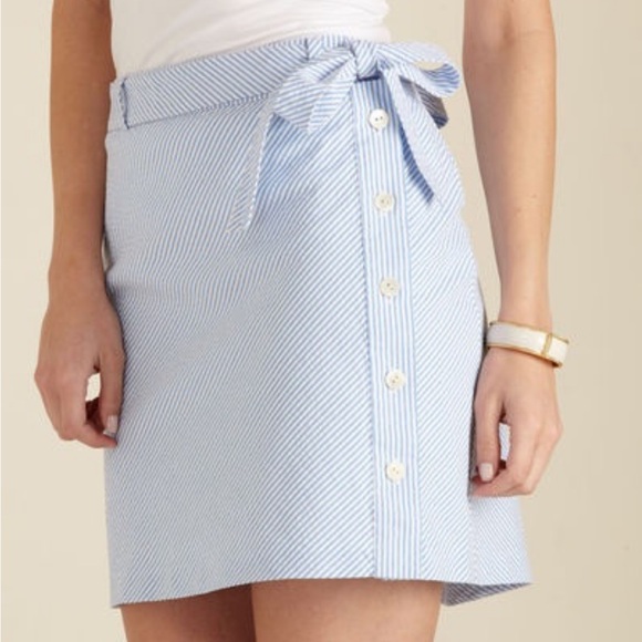 Vineyard Vines Dresses & Skirts - Vineyard Vines Blue Seersucker Mini Skirt